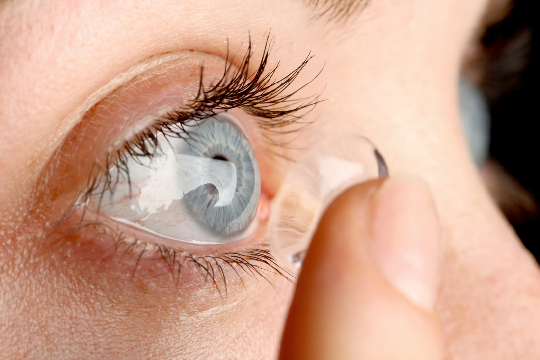 Contact Lens Wearers: A Guide to Safe, Beautiful Eye Makeup Wear