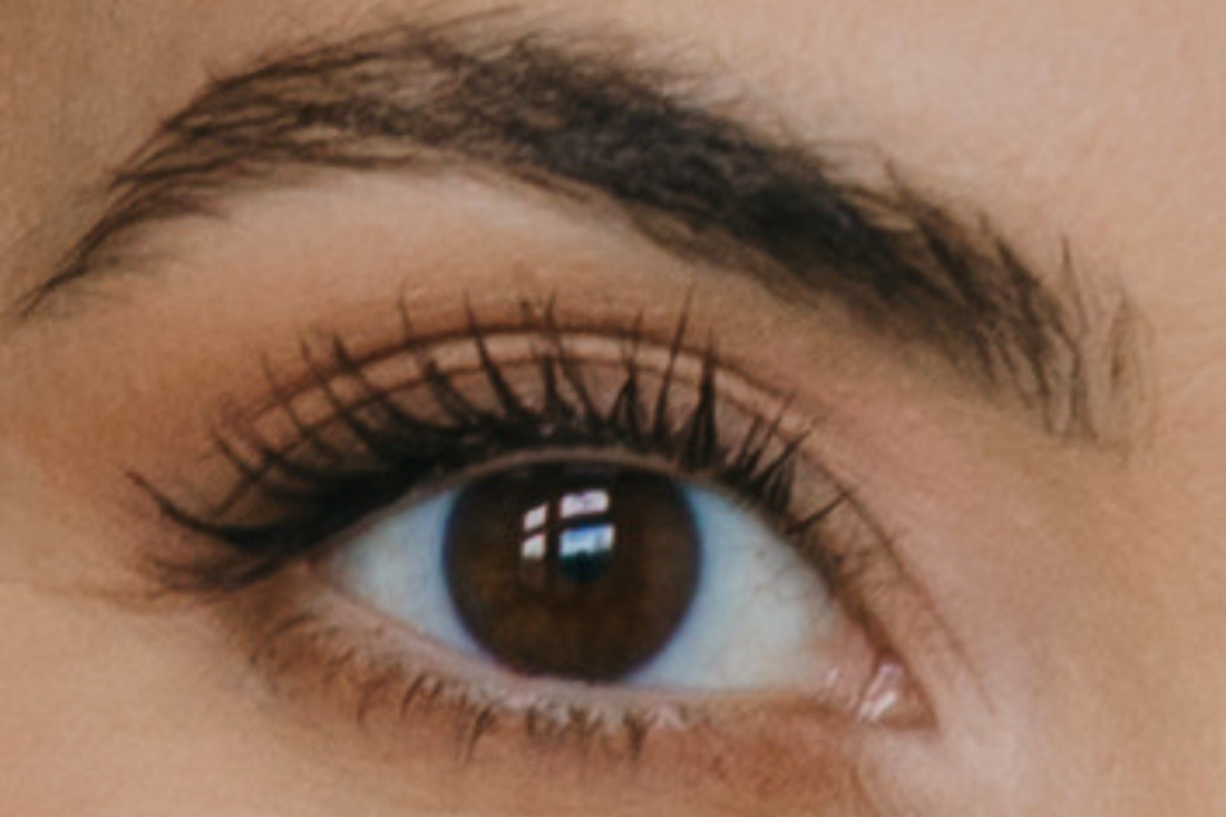 Discussion on preserving the tear film with makeup choices and practices by optometrist Dr. Nieka Sabeti